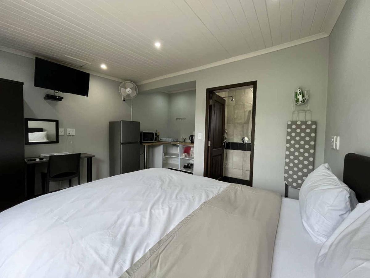 Halleria Self Catering White River Eksteriør bilde